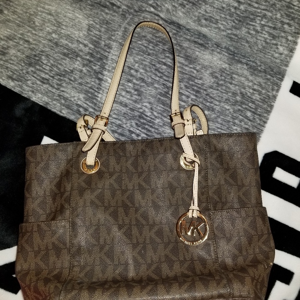 MICHAEL KORS JET SET PURSE